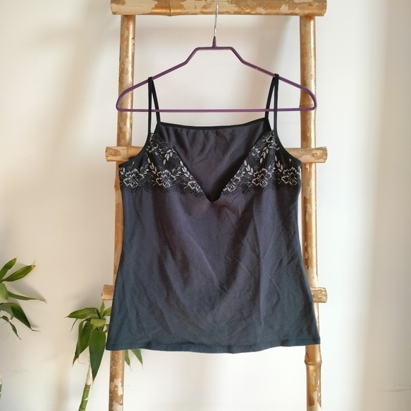 🔴 Deep Grey Strappy Lace Top - Picture 13 of 13